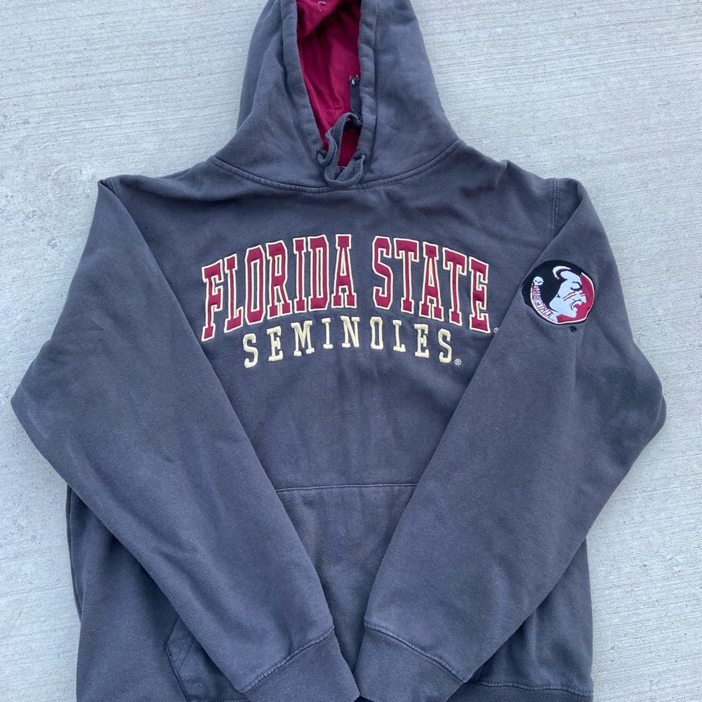 Vintage 1990s 2000s ncaa russel reebok nike hoodie crewneck sweater rare travis